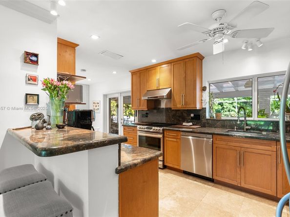 14941 SW 69th Ct, Palmetto Bay FL 33158