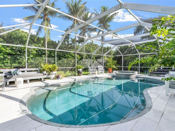 14941 SW 69th Ct, Palmetto Bay FL 33158