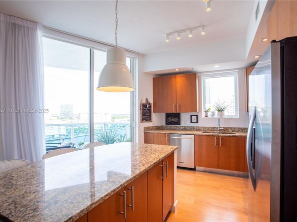 1945 S Ocean Dr 1108, Hallandale Beach FL 33009