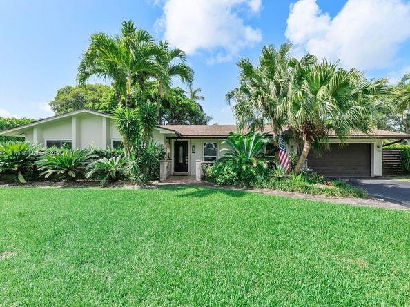 8740 SW 183rd Ter, Palmetto Bay FL 33157