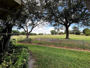 2001 S Saint Andrews Rd 121, Hollywood FL 33021