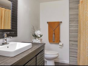 3001 N Oakland Forest Dr 301, Oakland Park FL 33309