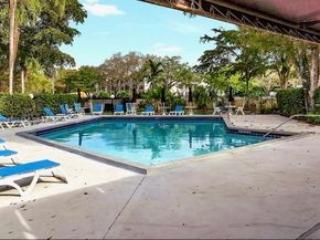 3001 N Oakland Forest Dr 301, Oakland Park FL 33309