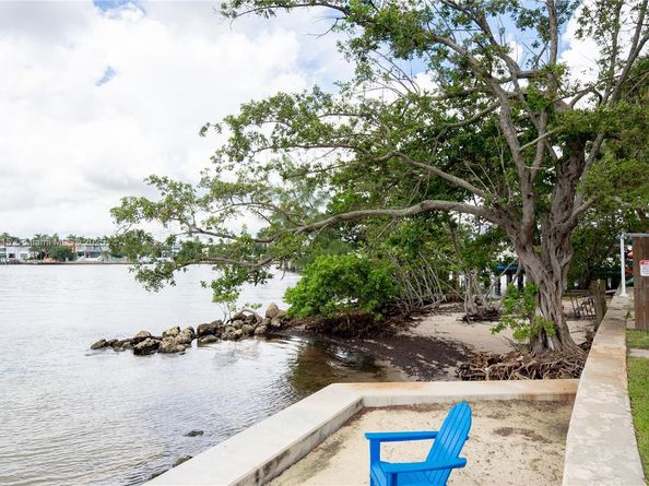 3 Grove Isle Dr C308, Miami FL 33133