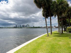 3 Grove Isle Dr C308, Miami FL 33133