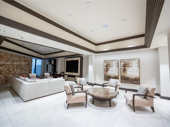 3 Grove Isle Dr C308, Miami FL 33133