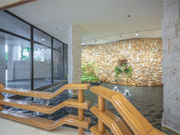 3 Grove Isle Dr C308, Miami FL 33133