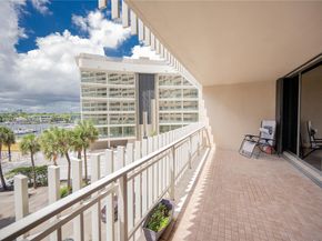 3 Grove Isle Dr C308, Miami FL 33133