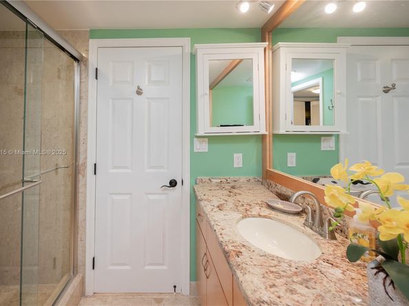 3 Grove Isle Dr C308, Miami FL 33133