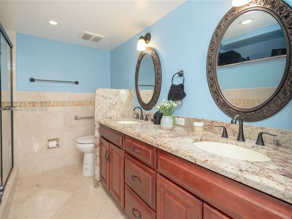 3 Grove Isle Dr C308, Miami FL 33133