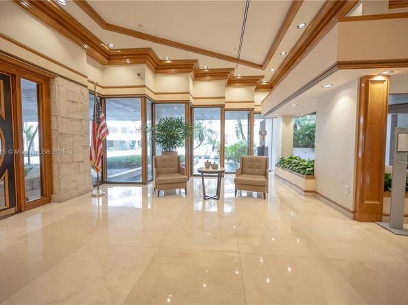 3 Grove Isle Dr C308, Miami FL 33133
