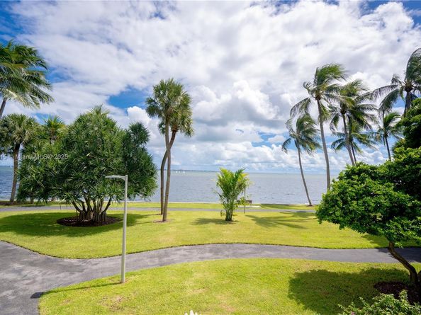 3 Grove Isle Dr C308, Miami FL 33133