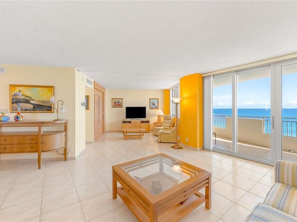 3180 S Ocean Dr 1012, Hallandale Beach FL 33009