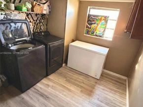 36 Miami Gardens Rd, West Park FL 33023