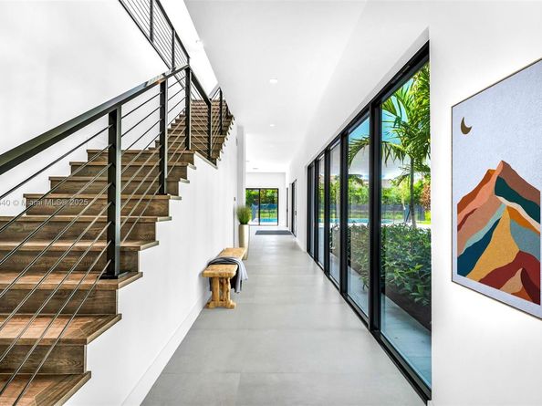 16740 N Botaniko Dr N, Weston FL 33326