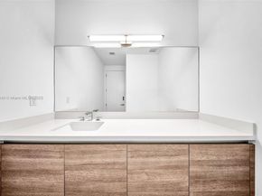 16740 N Botaniko Dr N, Weston FL 33326