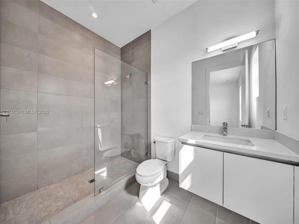 16740 N Botaniko Dr N, Weston FL 33326
