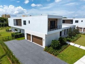 16740 N Botaniko Dr N, Weston FL 33326