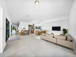 16740 N Botaniko Dr N, Weston FL 33326
