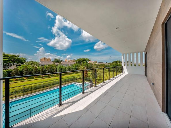 16740 N Botaniko Dr N, Weston FL 33326