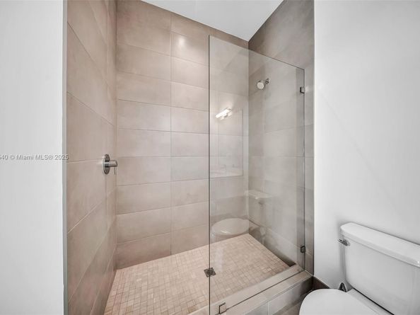 16740 N Botaniko Dr N, Weston FL 33326