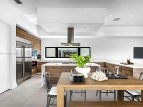 16740 N Botaniko Dr N, Weston FL 33326