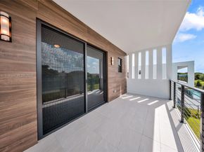 16740 N Botaniko Dr N, Weston FL 33326