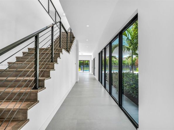 16740 N Botaniko Dr N, Weston FL 33326