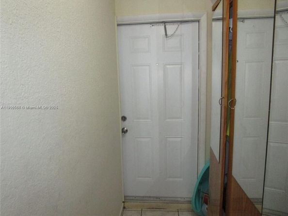 Undisclosed Address #A11906568, North Miami FL 33168