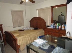 Undisclosed Address #A11906568, North Miami FL 33168