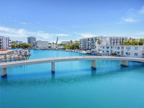 8040 Tatum Waterway Dr 3, Miami Beach FL 33141