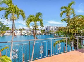 8040 Tatum Waterway Dr 3, Miami Beach FL 33141