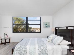 1100 Colony Point Cir 414, Pembroke Pines FL 33026