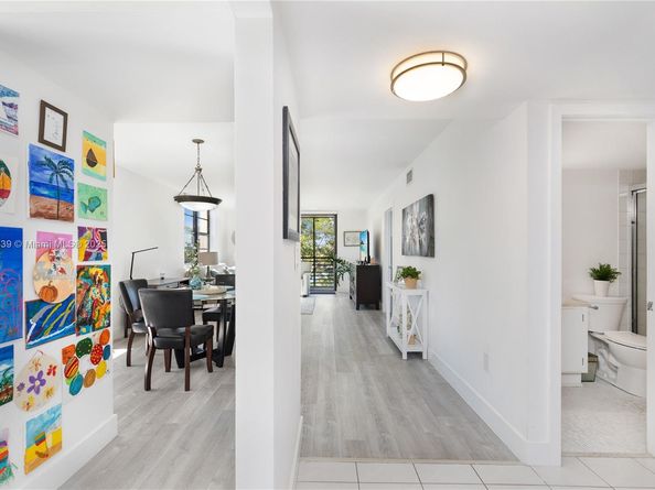 1100 Colony Point Cir 414, Pembroke Pines FL 33026