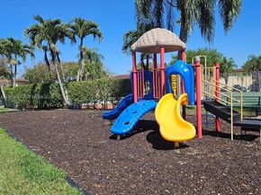 8837 NW 48th St, Sunrise FL 33351