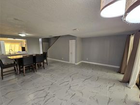 8837 NW 48th St, Sunrise FL 33351