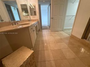 6001 N Ocean Dr 503, Hollywood FL 33019