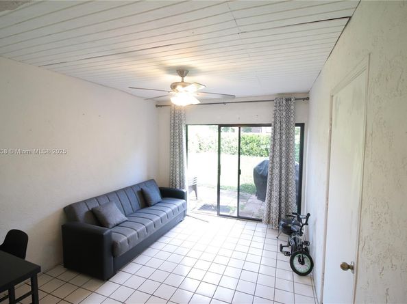 1602 Montauk Dr, Wellington FL 33414