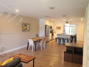 1602 Montauk Dr, Wellington FL 33414