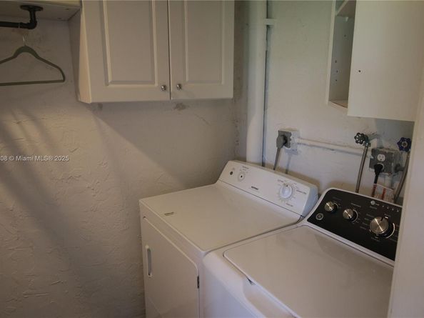 1602 Montauk Dr, Wellington FL 33414