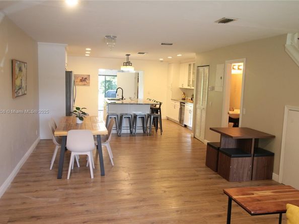 1602 Montauk Dr, Wellington FL 33414