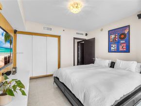 465 Brickell Ave 1001, Miami FL 33131