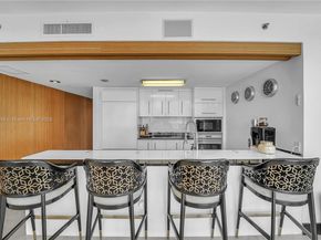 465 Brickell Ave 1001, Miami FL 33131