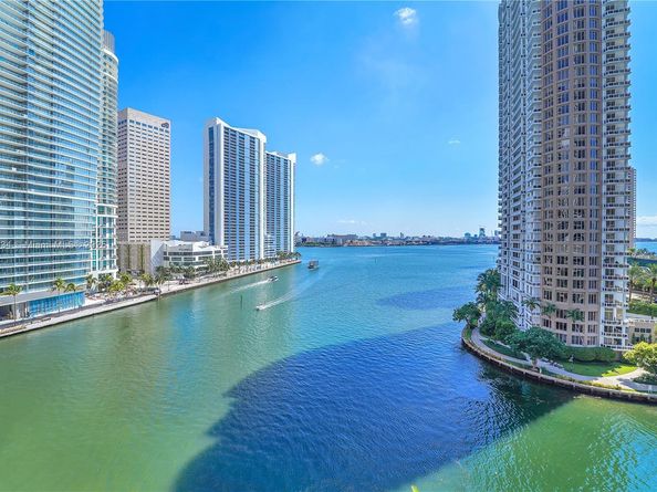 465 Brickell Ave 1001, Miami FL 33131