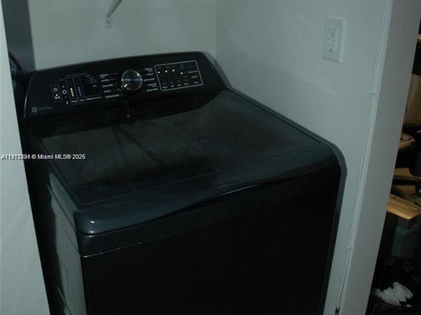 3571 Inverrary Dr 201, Lauderhill FL 33319