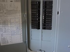 3571 Inverrary Dr 201, Lauderhill FL 33319