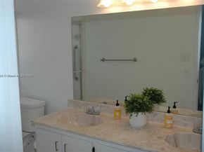 3571 Inverrary Dr 201, Lauderhill FL 33319