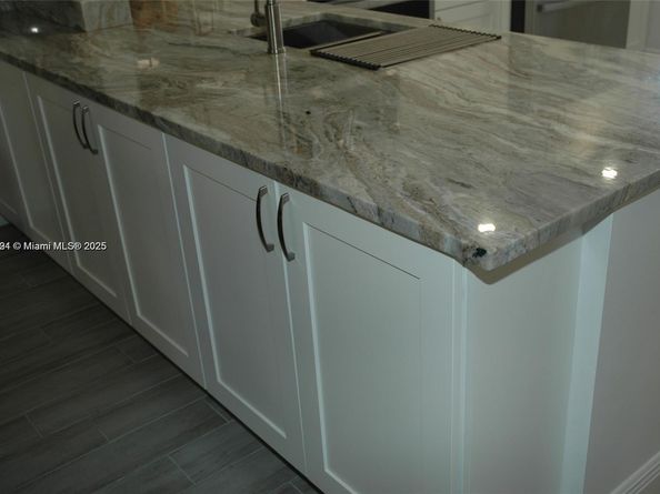 3571 Inverrary Dr 201, Lauderhill FL 33319