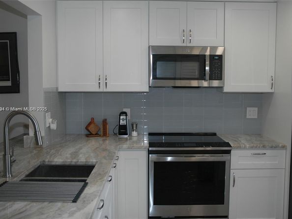 3571 Inverrary Dr 201, Lauderhill FL 33319