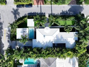 330 E San Marino Dr, Miami Beach FL 33139